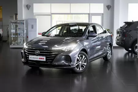Экстерьер Changan EADO plus, фото 1/17